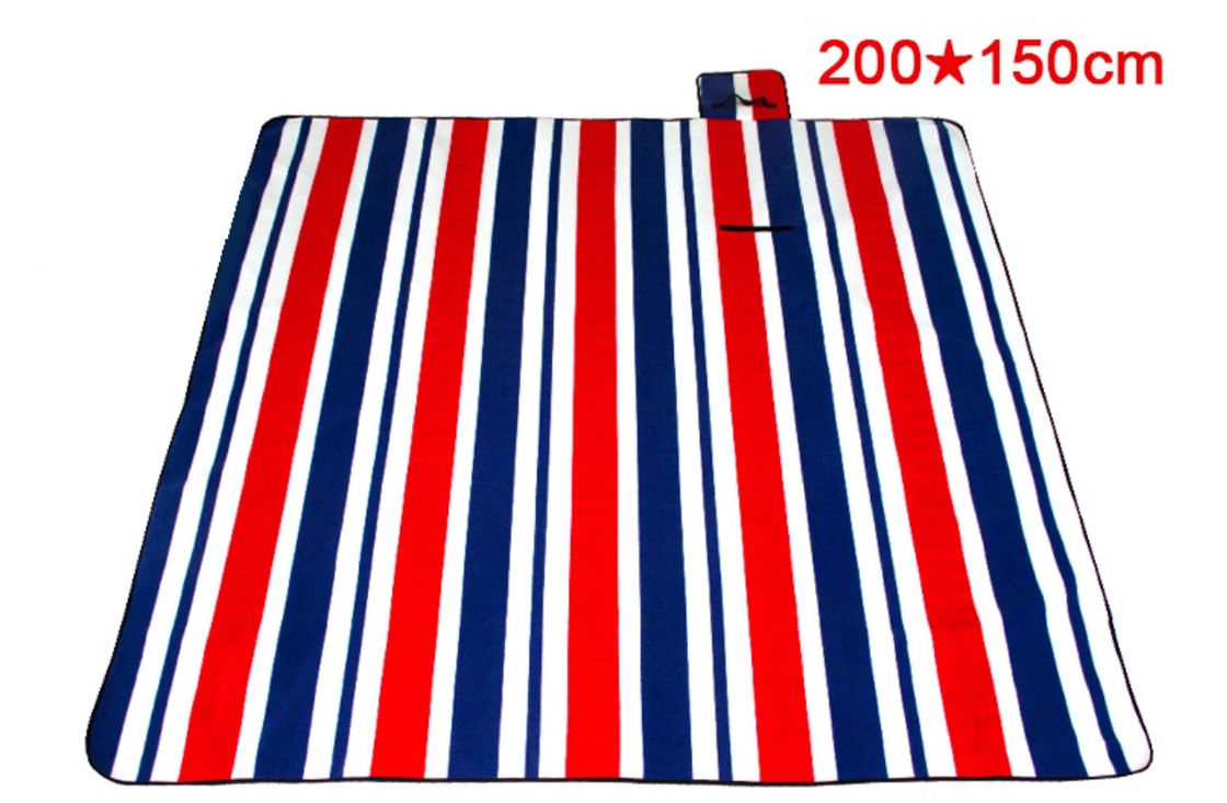 Lightweight Foldable Picnic Mat With Thick Waterproof PVC Backing