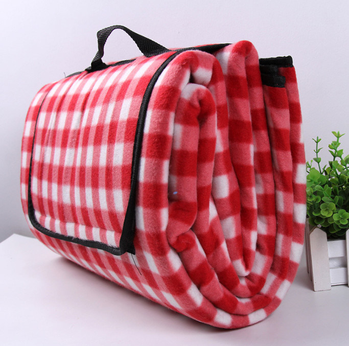 Red And White Plaid Outdoor Picnic Blanket For Park / Beach / City
