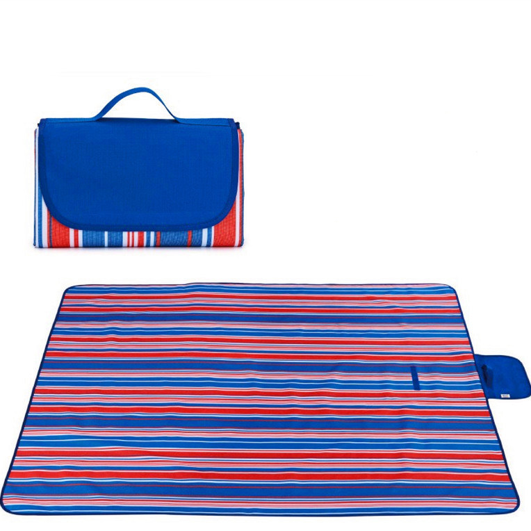 Water Resistant Folding Picnic Mat Reusable With Convenient Velcro Design