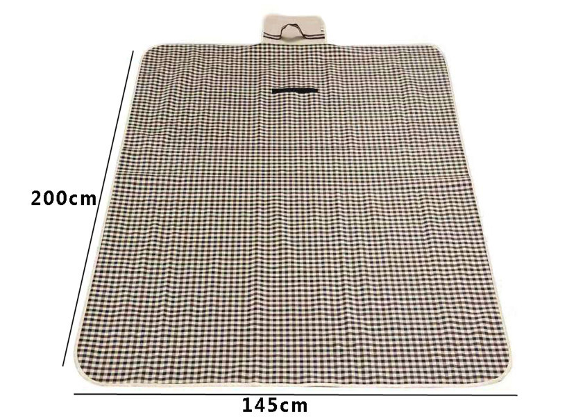 Collapsible Checkered Picnic Mat , 600D Oxford Fabric Picnic Time Beach Mat