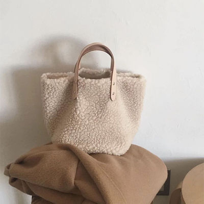 Women Winter Shoulder Bag Lamb Wool Warm Cross-body Hand Bag Portable Casual Beige Khaki Girls Preppy Style