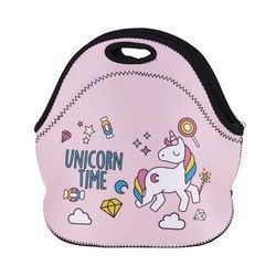 Manufacturers sell cartoon lunch bags across the border, convenient to store and travel