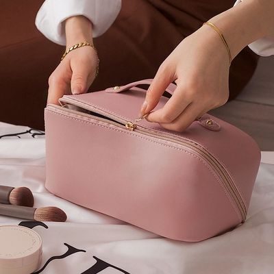 Leather Waterproof Multifunctional Makeup Bag With Handle And Divider For Women